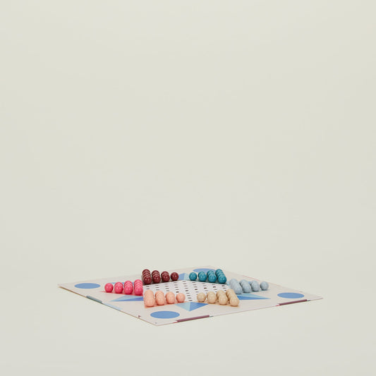 Play Chinese Checkers